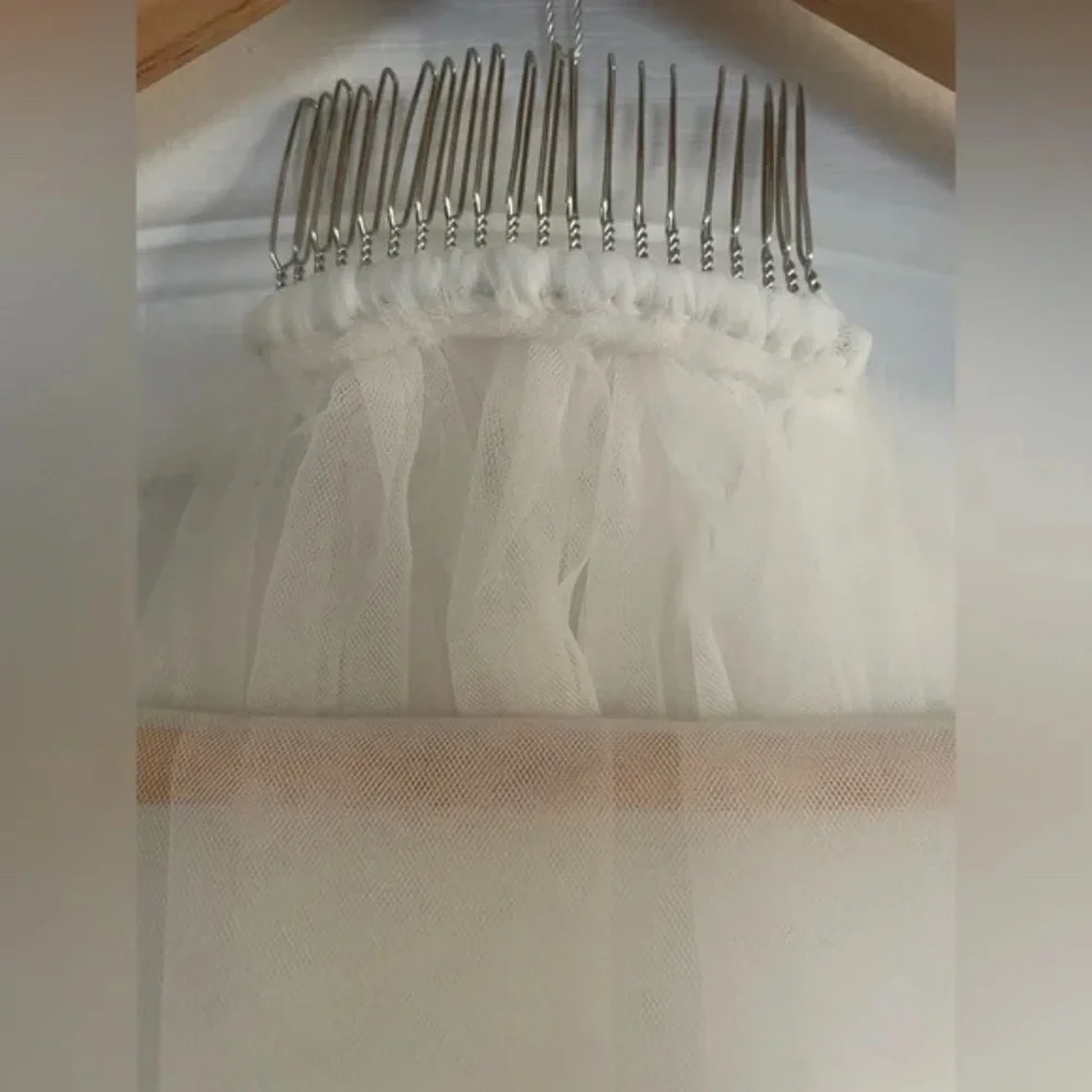 Designer Ivory Cathedral Wedding Veil - Picture 7 of 7